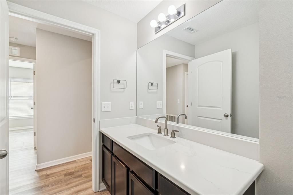 For Sale: $324,900 (3 beds, 2 baths, 1461 Square Feet)