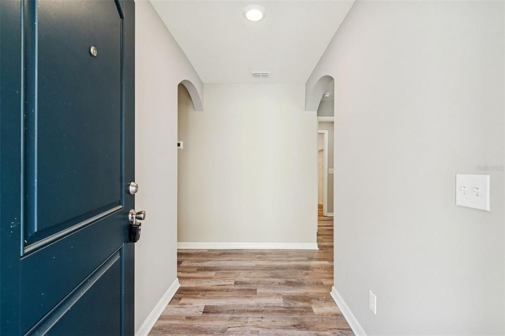 For Sale: $324,900 (3 beds, 2 baths, 1461 Square Feet)