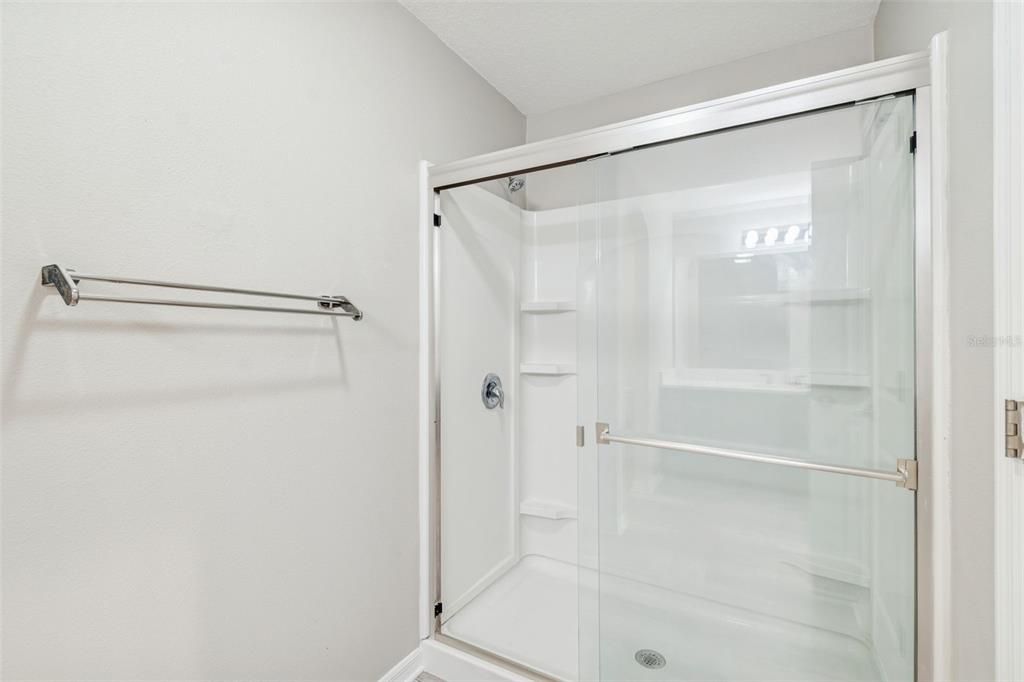 For Sale: $324,900 (3 beds, 2 baths, 1461 Square Feet)