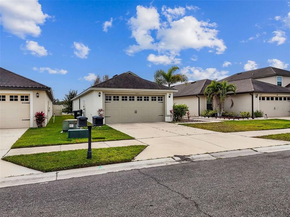 For Sale: $324,900 (3 beds, 2 baths, 1461 Square Feet)