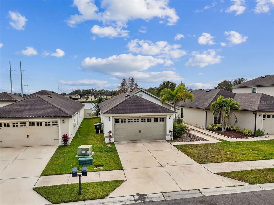 For Sale: $324,900 (3 beds, 2 baths, 1461 Square Feet)