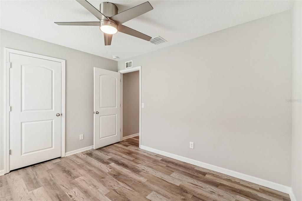 For Sale: $324,900 (3 beds, 2 baths, 1461 Square Feet)