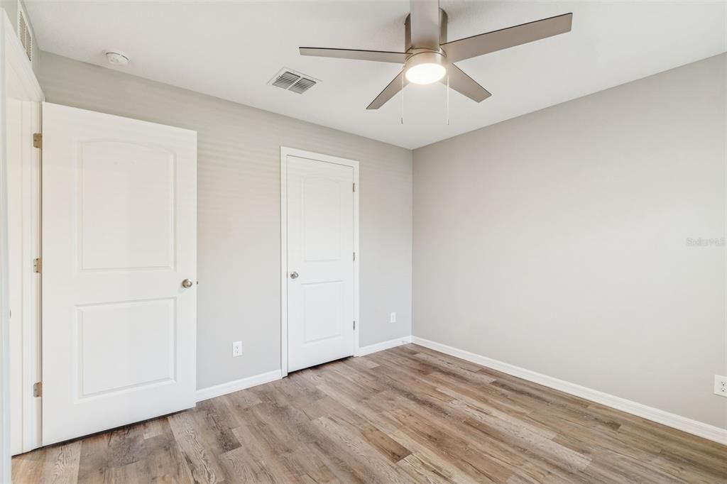 For Sale: $324,900 (3 beds, 2 baths, 1461 Square Feet)