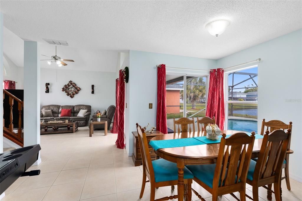 待售: $424,900 (4 贝兹, 2 浴室, 1655 平方英尺)