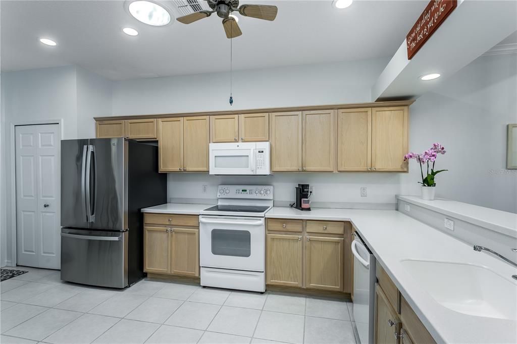 待售: $309,500 (2 贝兹, 2 浴室, 1340 平方英尺)