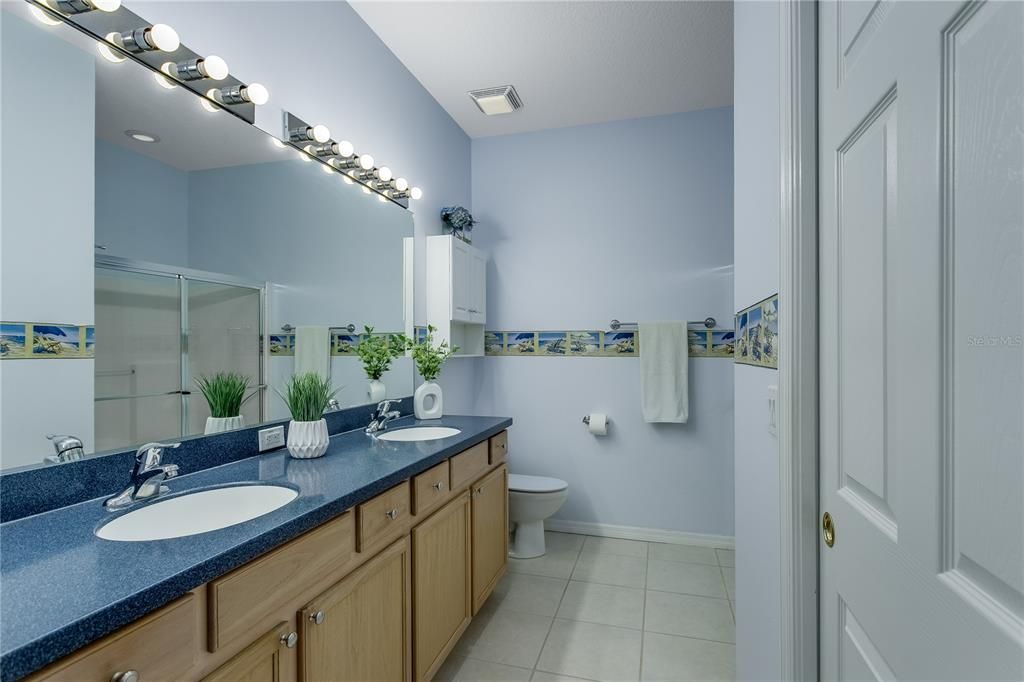 待售: $309,500 (2 贝兹, 2 浴室, 1340 平方英尺)