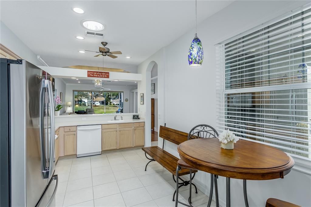 待售: $309,500 (2 贝兹, 2 浴室, 1340 平方英尺)