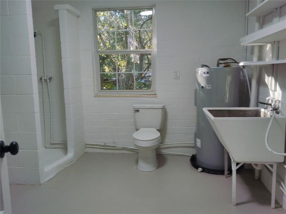 For Sale: $275,000 (2 beds, 2 baths, 1728 Square Feet)