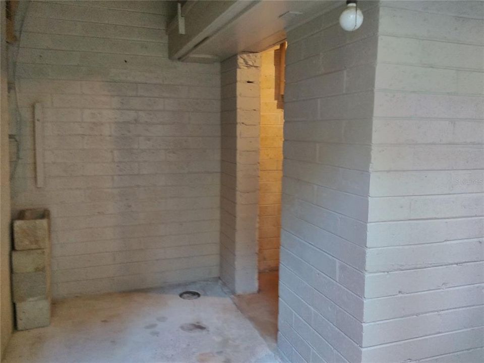 For Sale: $275,000 (2 beds, 2 baths, 1728 Square Feet)