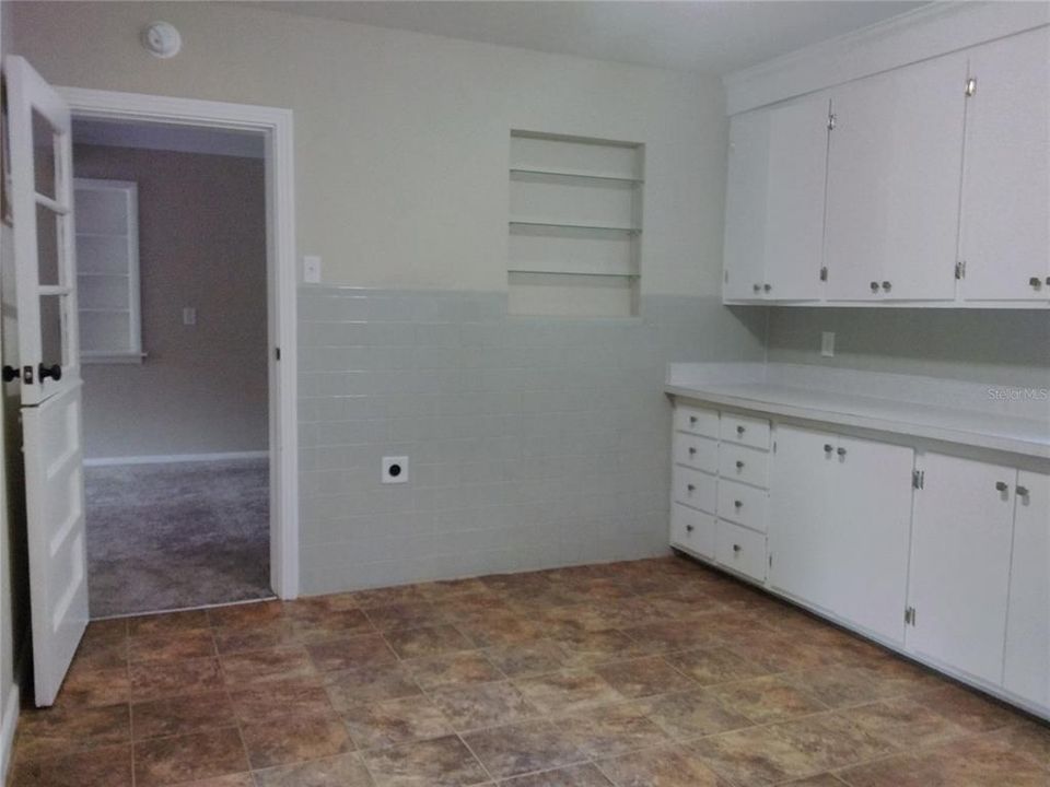 For Sale: $275,000 (2 beds, 2 baths, 1728 Square Feet)