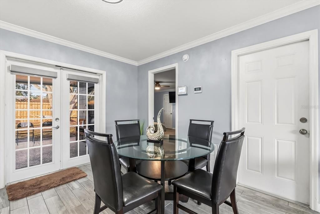 For Sale: $455,000 (3 beds, 2 baths, 1396 Square Feet)