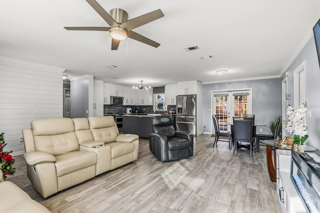 For Sale: $455,000 (3 beds, 2 baths, 1396 Square Feet)