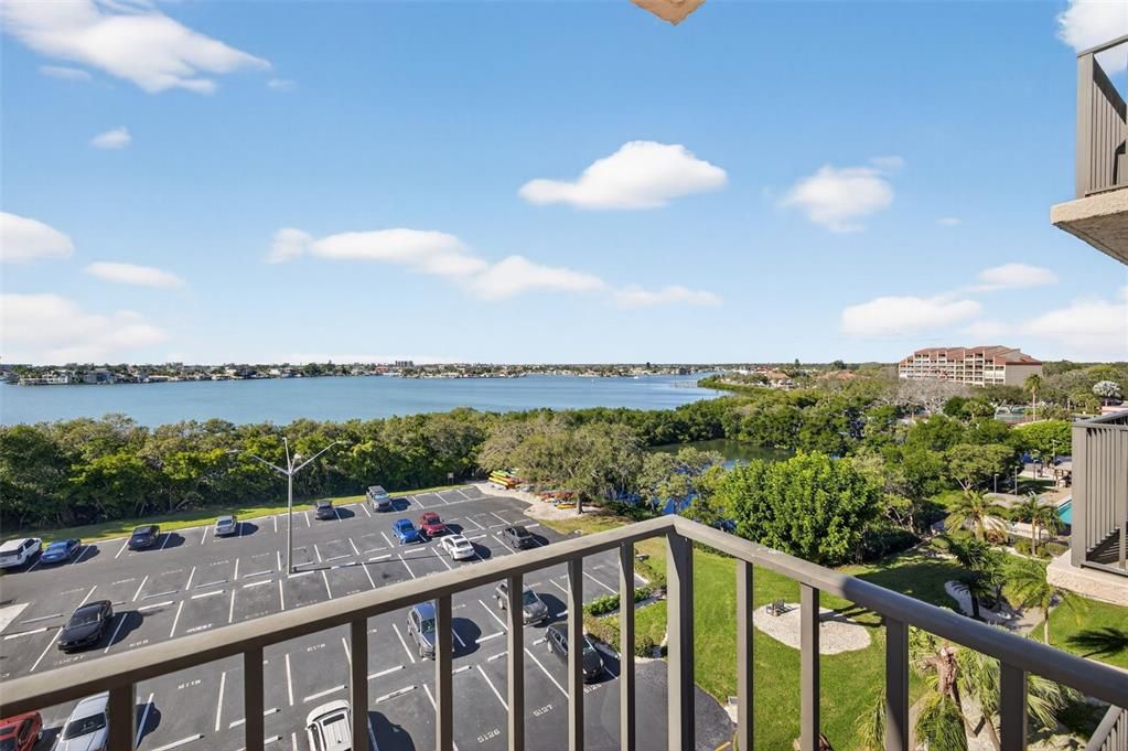 待售: $359,000 (2 贝兹, 2 浴室, 1180 平方英尺)