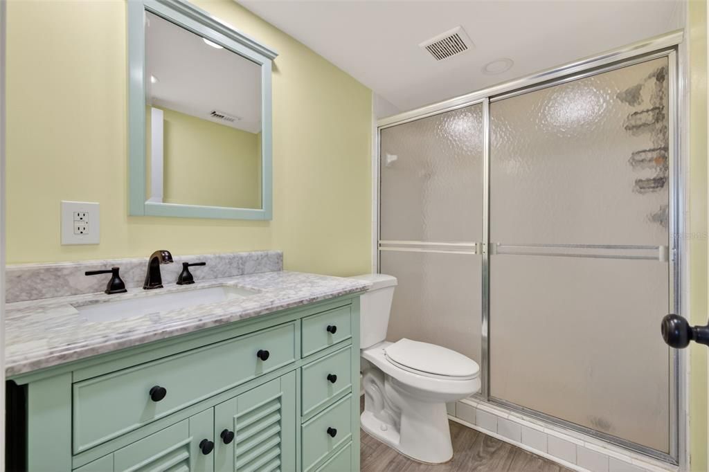 待售: $359,000 (2 贝兹, 2 浴室, 1180 平方英尺)