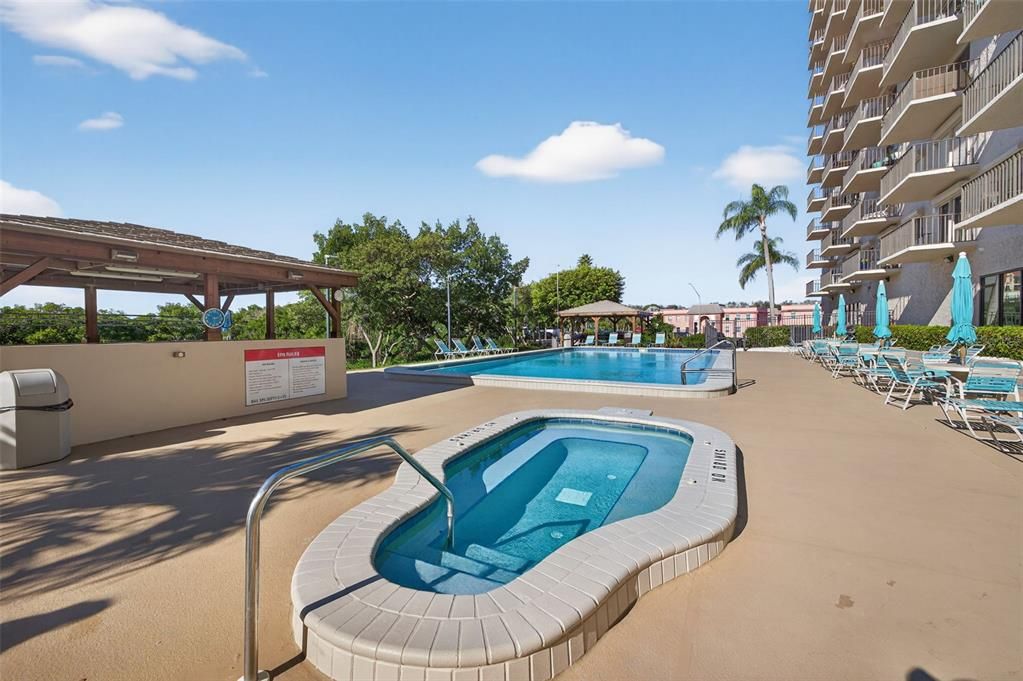 待售: $359,000 (2 贝兹, 2 浴室, 1180 平方英尺)