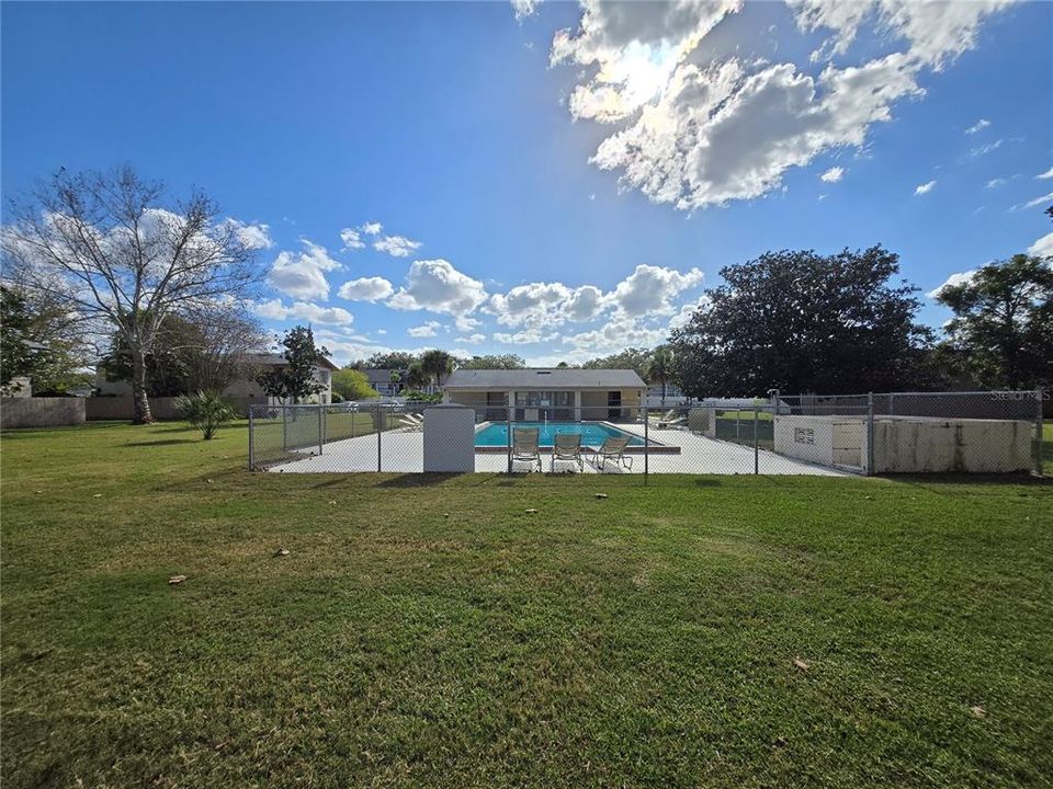 待售: $125,000 (3 贝兹, 2 浴室, 910 平方英尺)