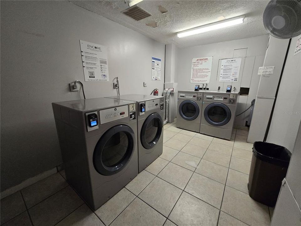 待售: $125,000 (3 贝兹, 2 浴室, 910 平方英尺)