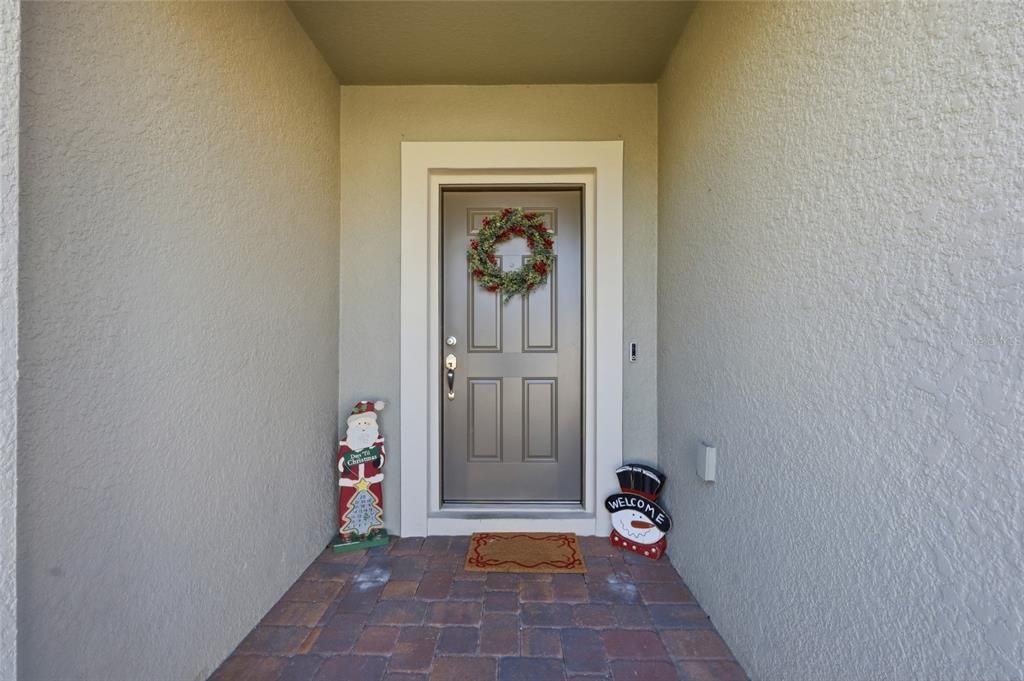 For Sale: $355,000 (4 beds, 2 baths, 1704 Square Feet)