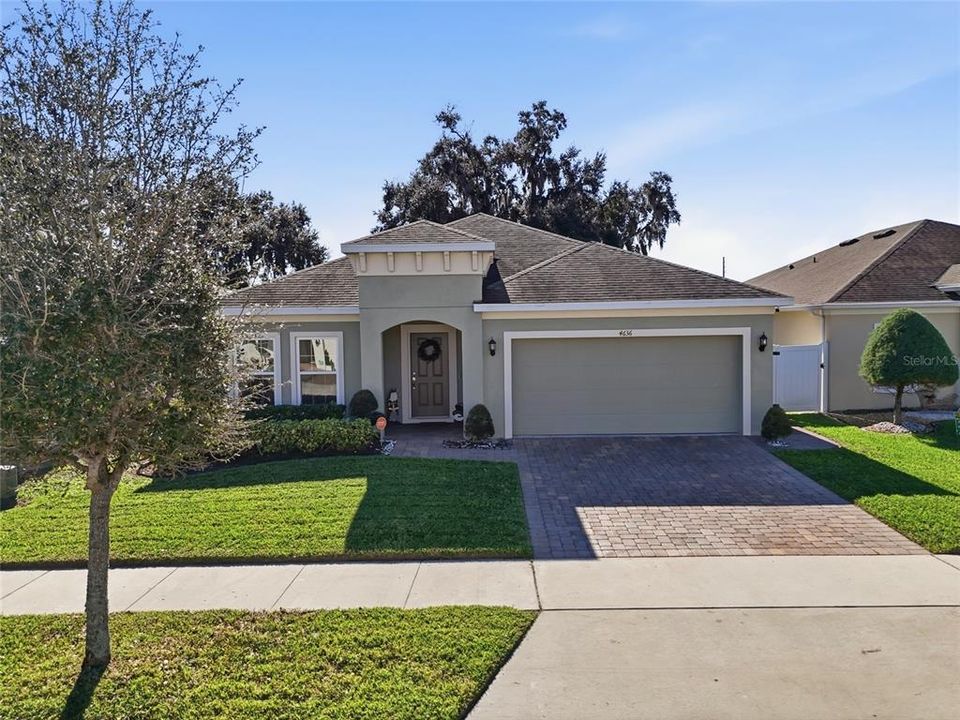 For Sale: $355,000 (4 beds, 2 baths, 1704 Square Feet)