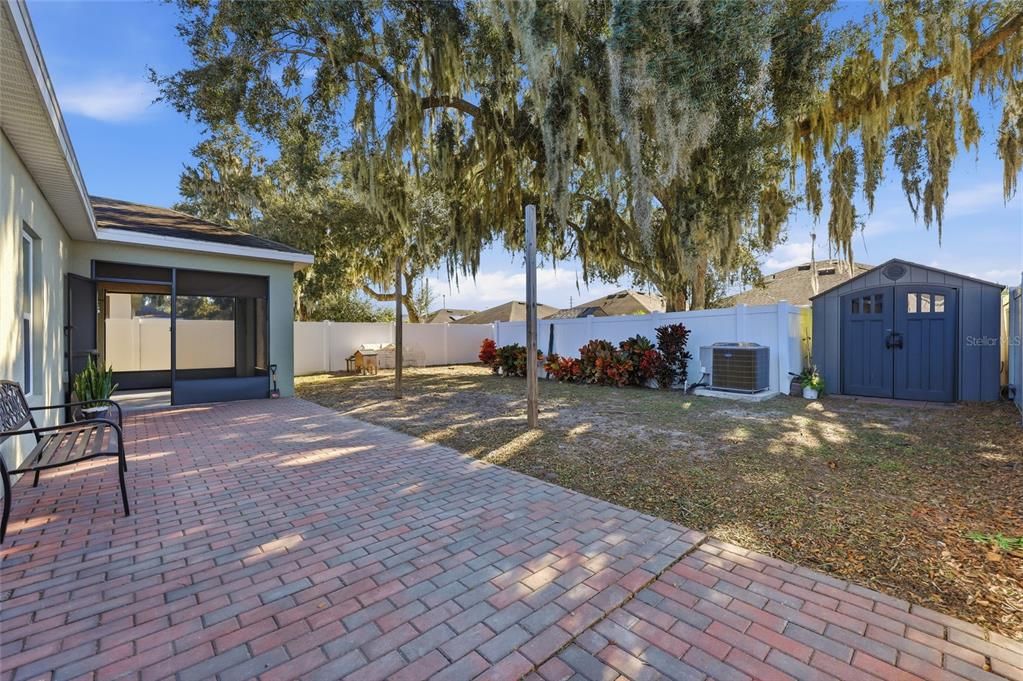 For Sale: $355,000 (4 beds, 2 baths, 1704 Square Feet)