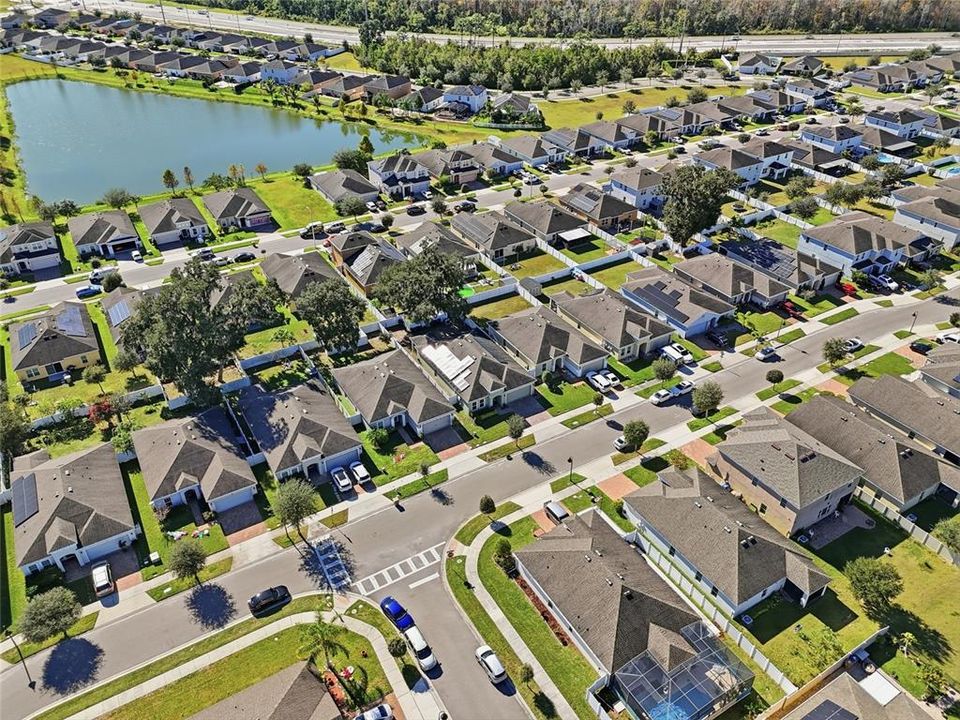 For Sale: $355,000 (4 beds, 2 baths, 1704 Square Feet)