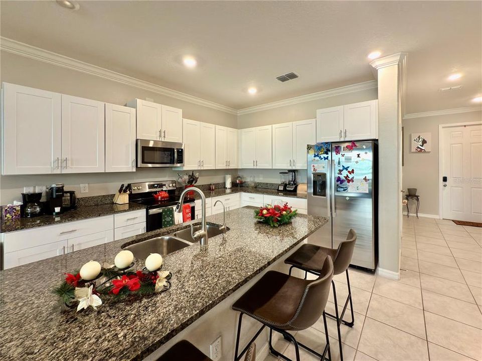 For Sale: $299,000 (3 beds, 2 baths, 1760 Square Feet)