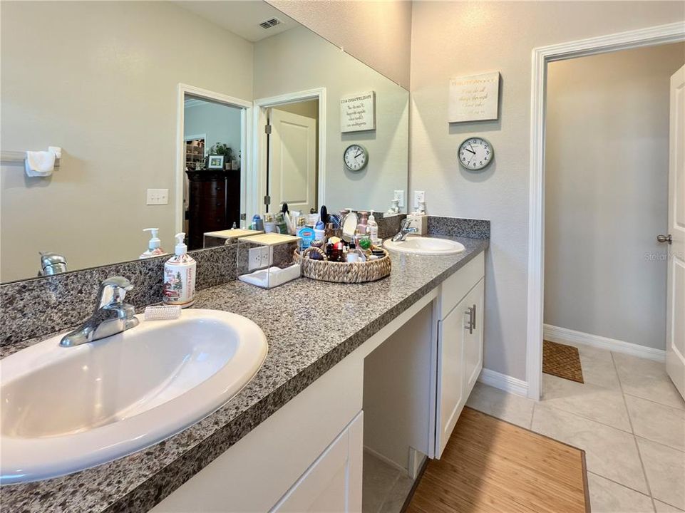 For Sale: $299,000 (3 beds, 2 baths, 1760 Square Feet)