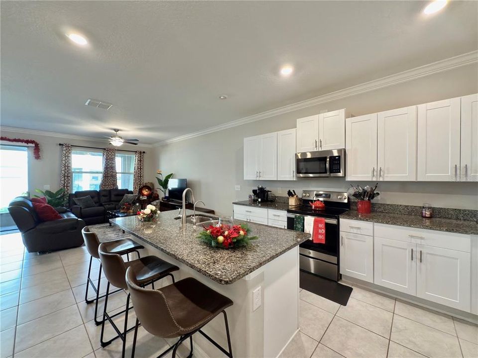 For Sale: $299,000 (3 beds, 2 baths, 1760 Square Feet)