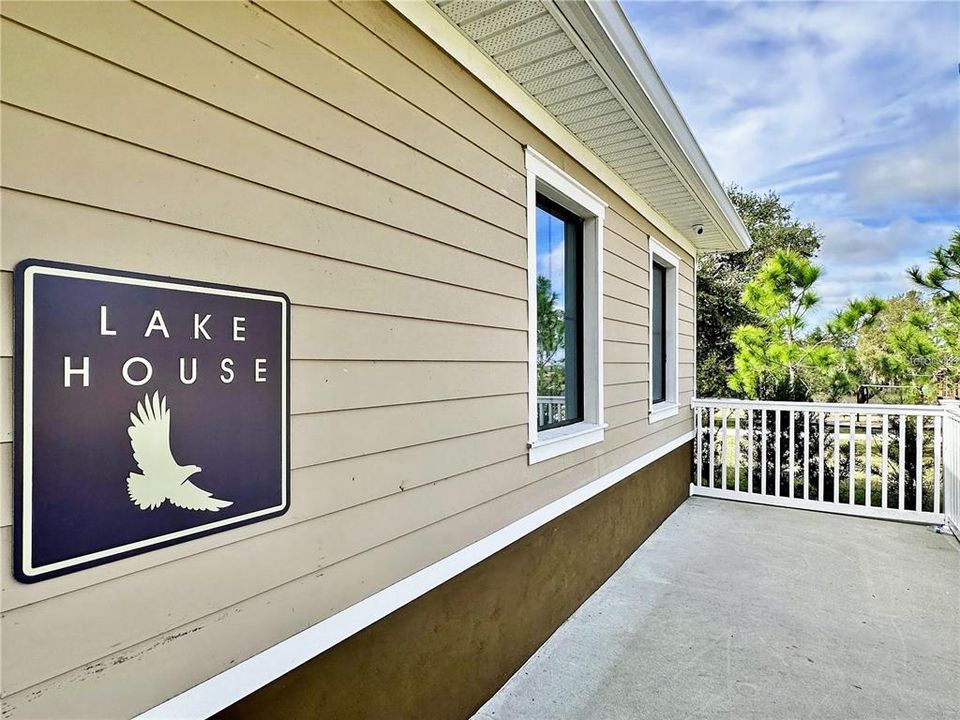 For Sale: $299,000 (3 beds, 2 baths, 1760 Square Feet)