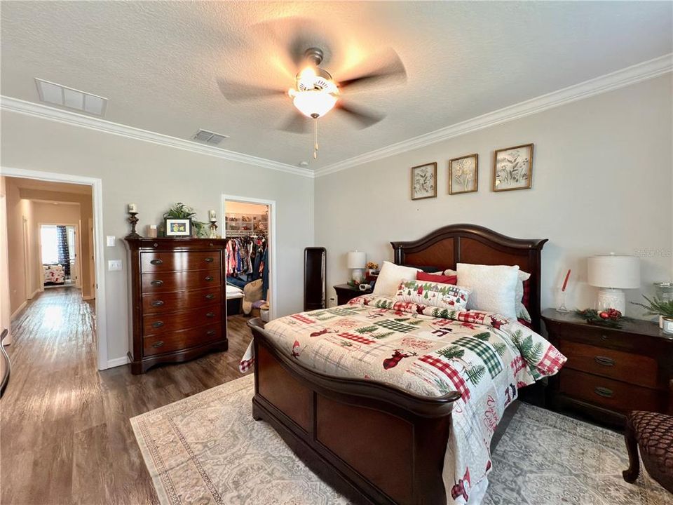 For Sale: $299,000 (3 beds, 2 baths, 1760 Square Feet)