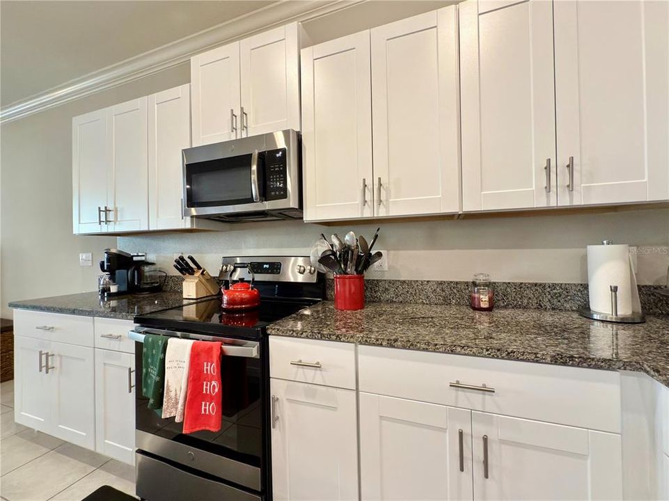 For Sale: $299,000 (3 beds, 2 baths, 1760 Square Feet)