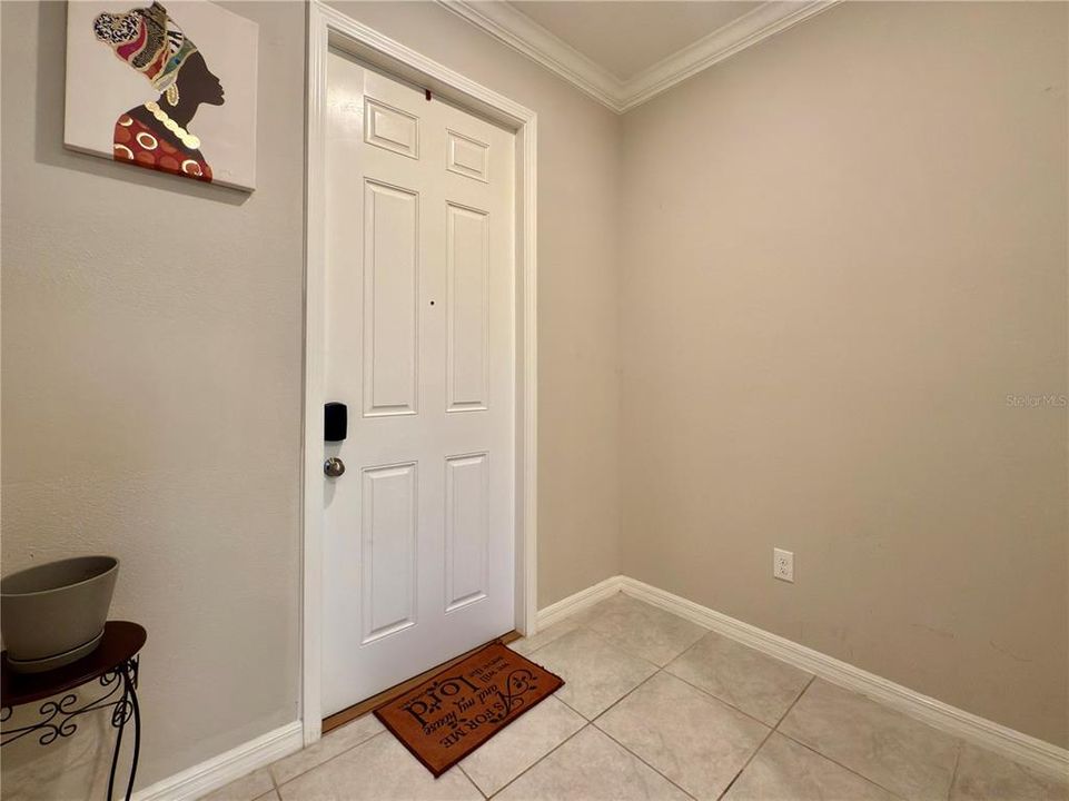 For Sale: $299,000 (3 beds, 2 baths, 1760 Square Feet)