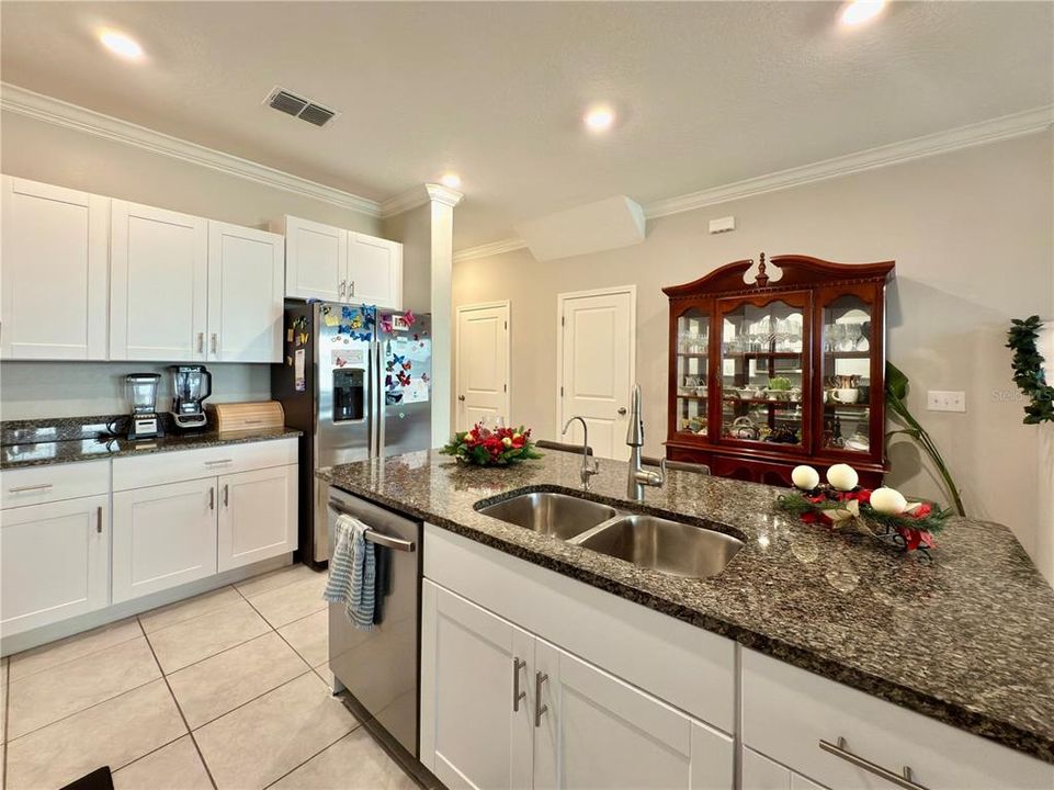 For Sale: $299,000 (3 beds, 2 baths, 1760 Square Feet)