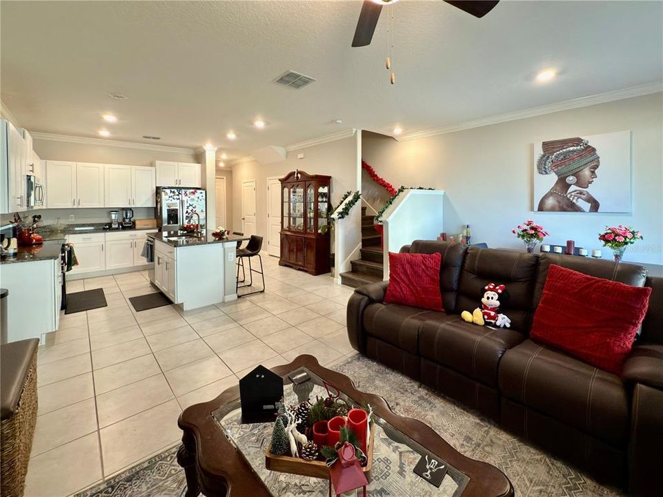 For Sale: $299,000 (3 beds, 2 baths, 1760 Square Feet)