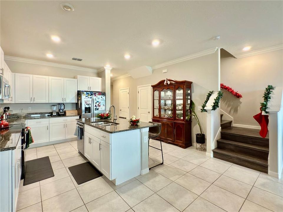 For Sale: $299,000 (3 beds, 2 baths, 1760 Square Feet)