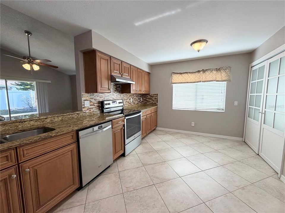 En Renta: $2,600 (3 camas, 2 baños, 1569 Pies cuadrados)