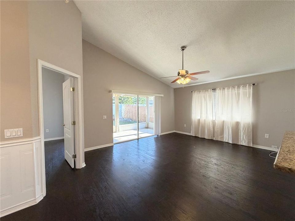 En Renta: $2,600 (3 camas, 2 baños, 1569 Pies cuadrados)