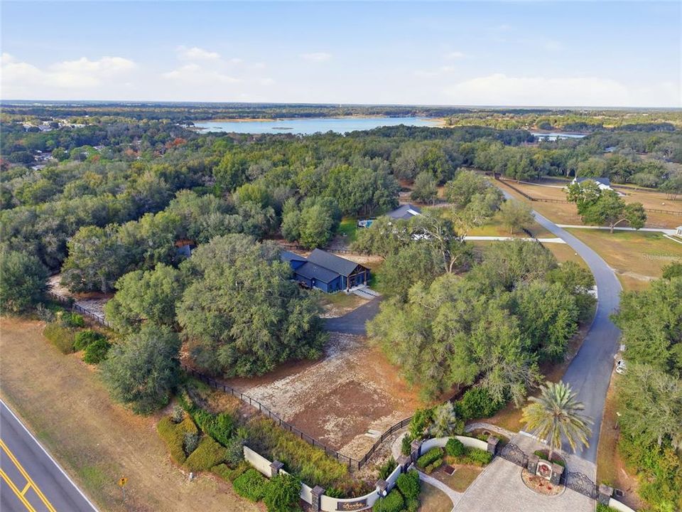 For Sale: $1,100,000 (4 beds, 3 baths, 3171 Square Feet)