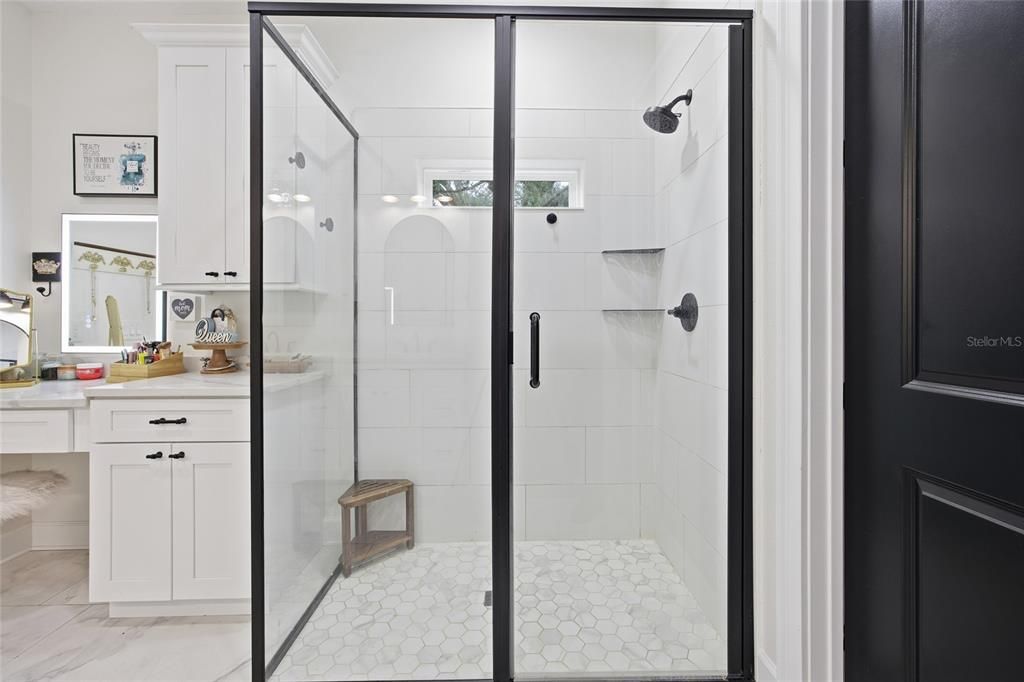 For Sale: $1,100,000 (4 beds, 3 baths, 3171 Square Feet)