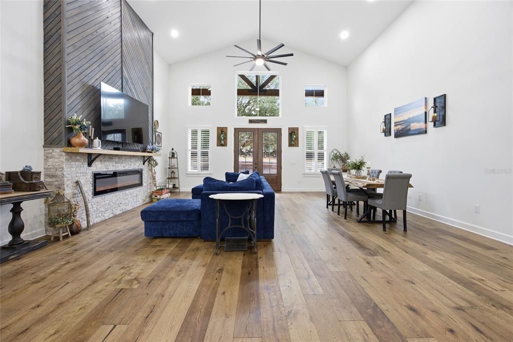 For Sale: $1,100,000 (4 beds, 3 baths, 3171 Square Feet)
