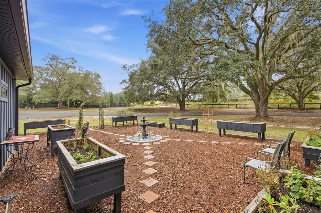 For Sale: $1,100,000 (4 beds, 3 baths, 3171 Square Feet)