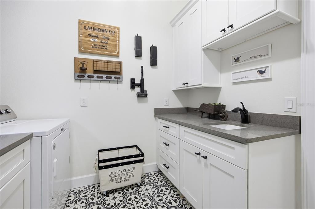 For Sale: $1,100,000 (4 beds, 3 baths, 3171 Square Feet)
