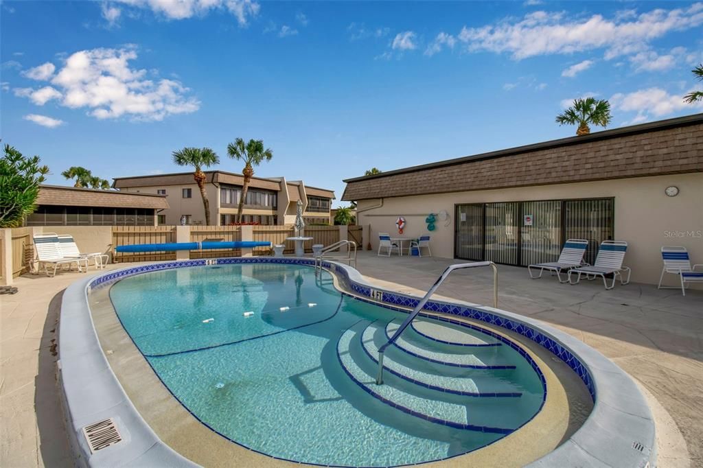 На продажу: $155,000 (2 спален, 2 ванн, 1222 Квадратных фут)