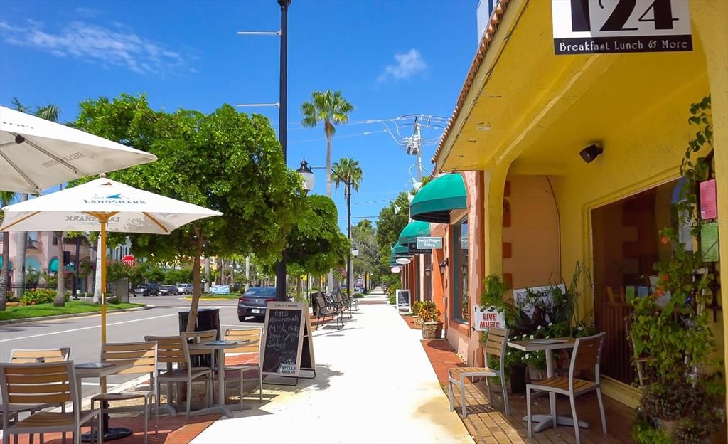 На продажу: $155,000 (2 спален, 2 ванн, 1222 Квадратных фут)