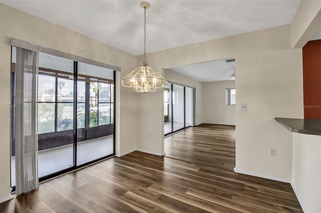 На продажу: $155,000 (2 спален, 2 ванн, 1222 Квадратных фут)