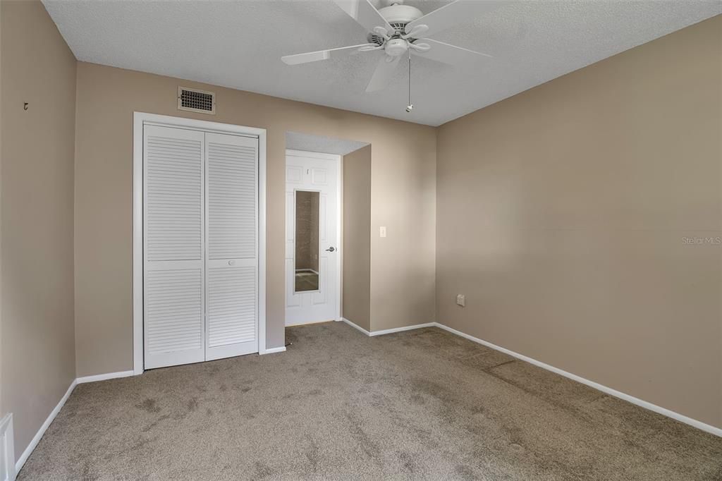 На продажу: $155,000 (2 спален, 2 ванн, 1222 Квадратных фут)