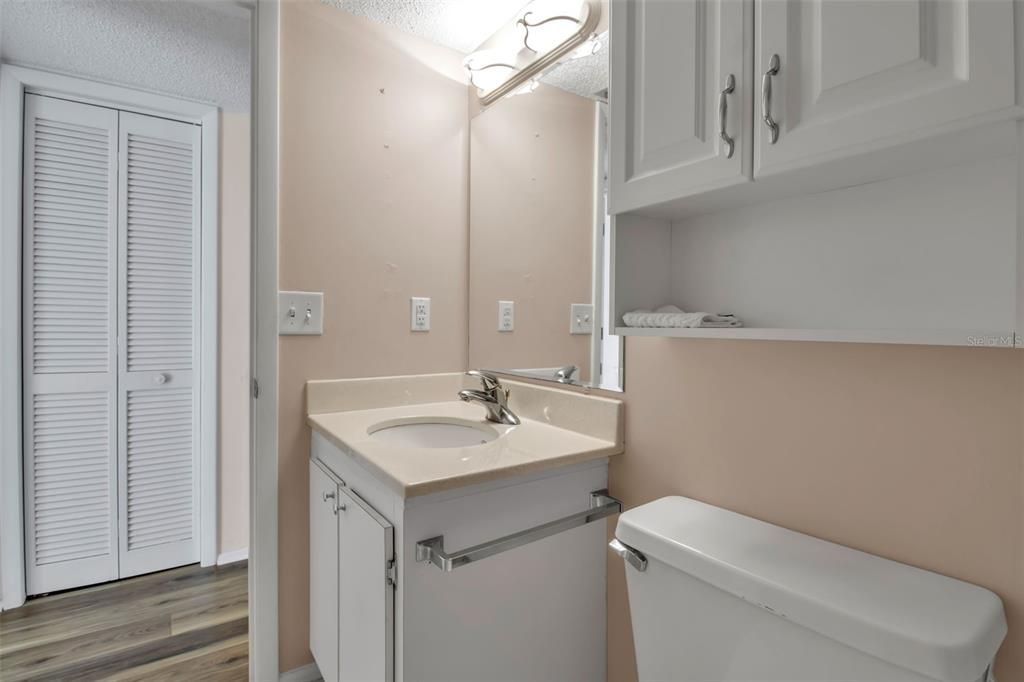 На продажу: $155,000 (2 спален, 2 ванн, 1222 Квадратных фут)