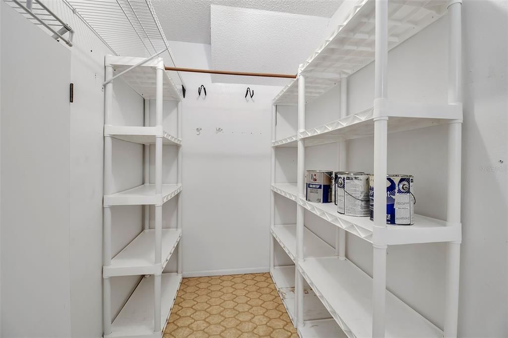 На продажу: $155,000 (2 спален, 2 ванн, 1222 Квадратных фут)