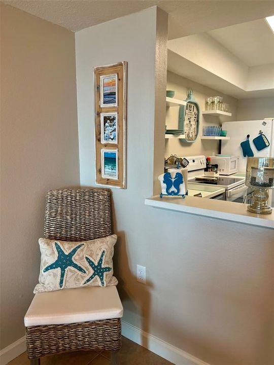 For Sale: $869,000 (2 beds, 2 baths, 1387 Square Feet)