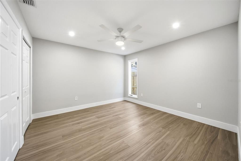 For Sale: $550,000 (4 beds, 2 baths, 2369 Square Feet)